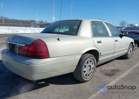 2005 Mercury Grand Marquis Gs z USA, uszkodzony, nr VIN 2MEFM74W05X627357